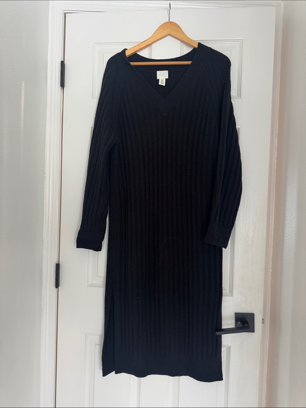 H&M Black Ribbed V-Neck Long Sleeve Knit Dress